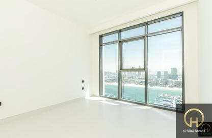 Apartment - 3 Bedrooms - 3 Bathrooms for rent in Marina Vista Tower 2 - Marina Vista - Emaar Beachfront - Dubai Harbour - Dubai
