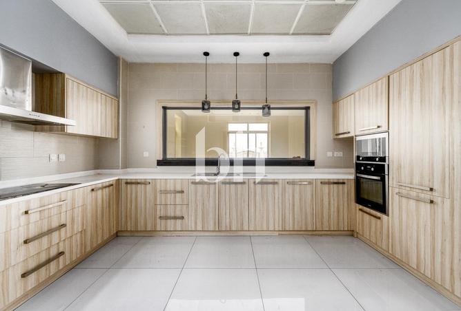 98678978 - Property Main Image