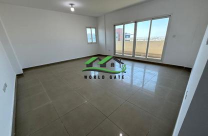 Apartment - 3 - 3 for rent in Tower 23 - Al Reef Downtown - Al Reef - Abu Dhabi Apartment - 3 - 3 for rent in Tower 23 - Al Reef Downtown - Al Reef - Abu Dhabi