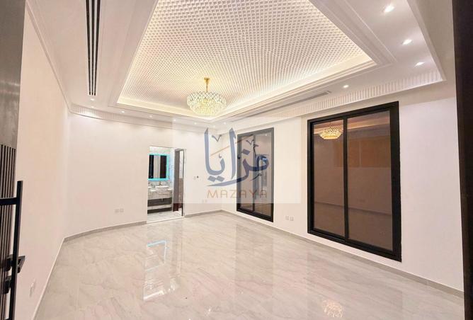 102011149 - Property Image 2