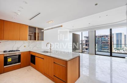 Apartment - 1 Bedroom - 2 Bathrooms for sale in Ellington Beach House - The Crescent - Palm Jumeirah - Dubai