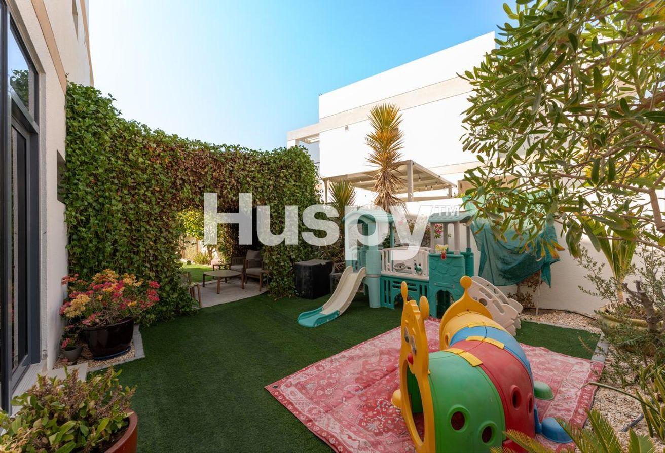 Upgraded and Extended | Corner Plot | Park Backing photo 23