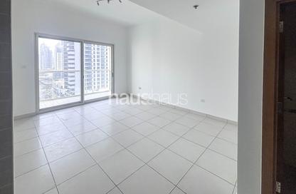 Apartment - 1 - 2 for rent in Marina View Tower B - Marina View - Dubai Marina - Dubai