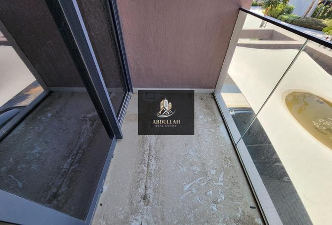 74234394 - Property Image 2