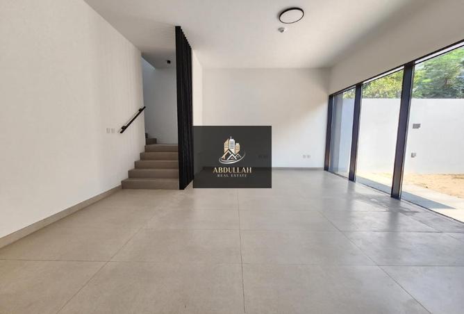 74234394 - Property Image 3