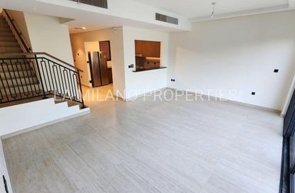 Townhouse - 4 - 3 for rent in Portofino - Damac Lagoons - Dubai