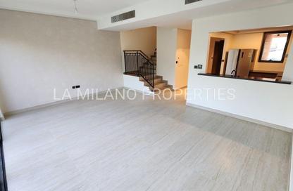 Townhouse - 4 - 3 for rent in Portofino - Damac Lagoons - Dubai