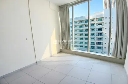 Apartment - 2 Bedrooms - 2 Bathrooms for rent in Panoramic Tower - Dubai Marina - Dubai