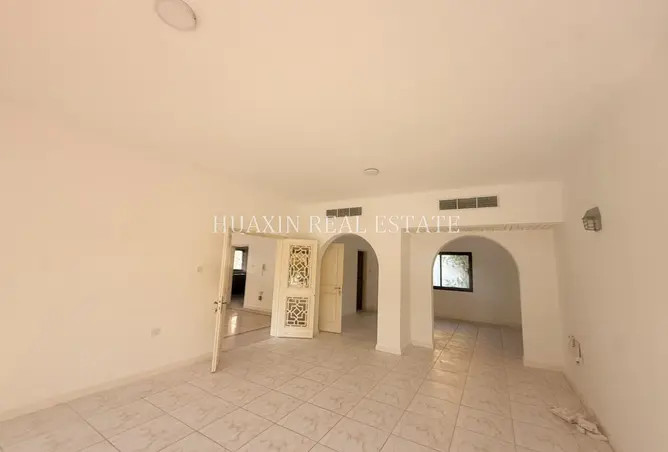 156922950 - Property Image 3