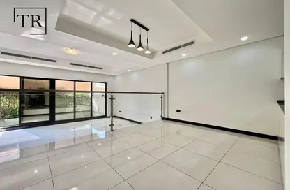 تاون هاوس - 3 غرف نوم - 3 حمامات للايجار في القرية الغربية - الفرجان - دبي