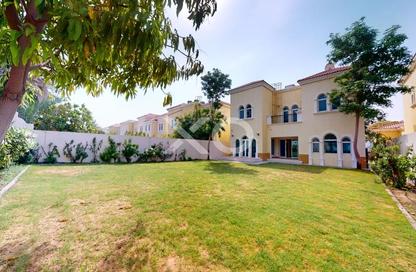 Villa - 3 Bedrooms - 3 Bathrooms for sale in Legacy Small - Legacy - Jumeirah Park - Dubai