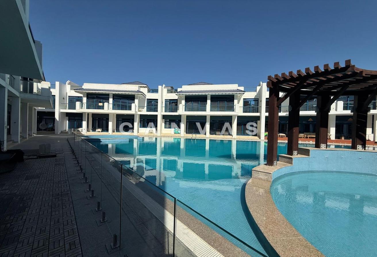 4BR + Maids | Luxury Palm Villa | Fully Furnished photo 4