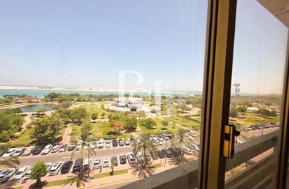 Duplex - 3 Bedrooms - 3 Bathrooms for rent in Golden Beach Tower - Corniche Road - Abu Dhabi Duplex - 3 Bedrooms - 3 Bathrooms for rent in Golden Beach Tower - Corniche Road - Abu Dhabi
