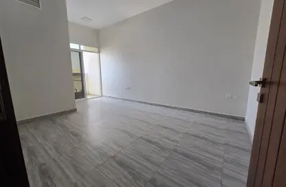 شقة - غرفة نوم - 2 حمامات للايجار في الجرف 3 - الجرف - عجمان وسط المدينة - عجمان