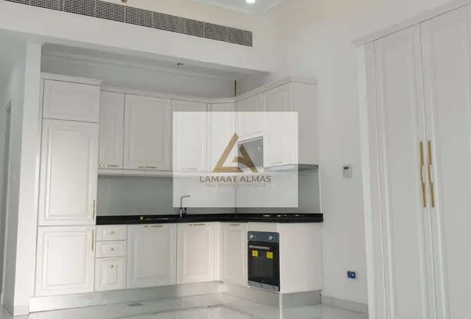 135608980 - Property Image 2