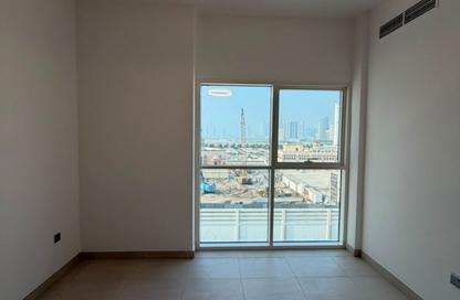 Apartment - 2 Bedrooms - 3 Bathrooms for rent in Al Mamzar Building - Al Mamzar - Deira - Dubai