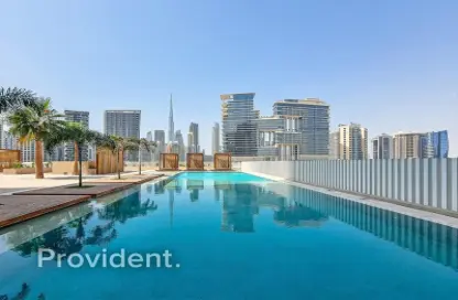 شقة - 1 حمام للبيع في رأسًا على عقب - الخليج التجاري - دبي