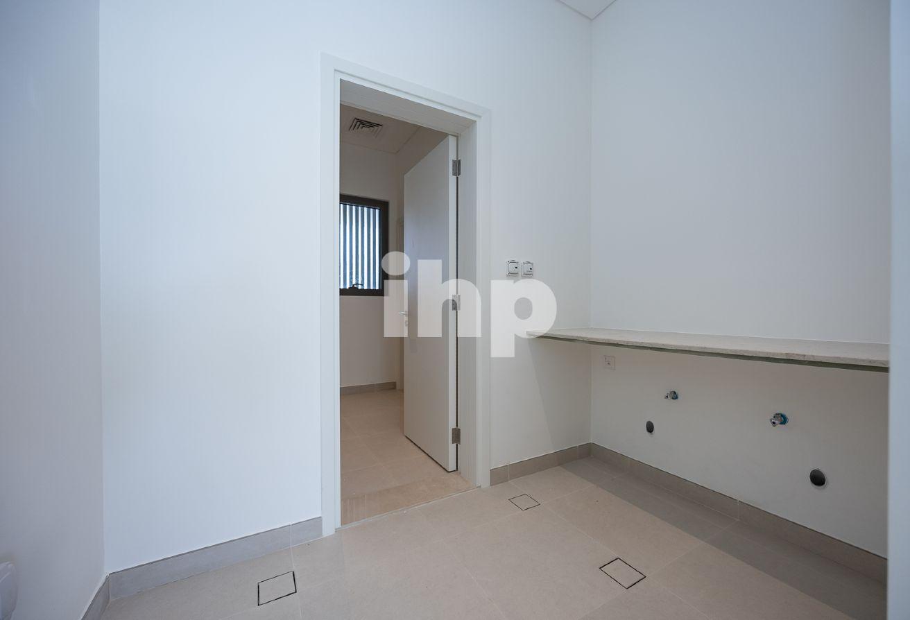 Single row | Spacious | Brand new | G+1 photo 20