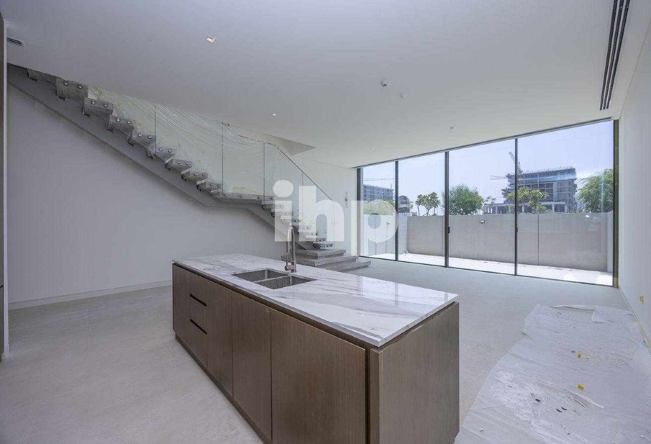 Single row | Spacious | Brand new | G+1 photo 4