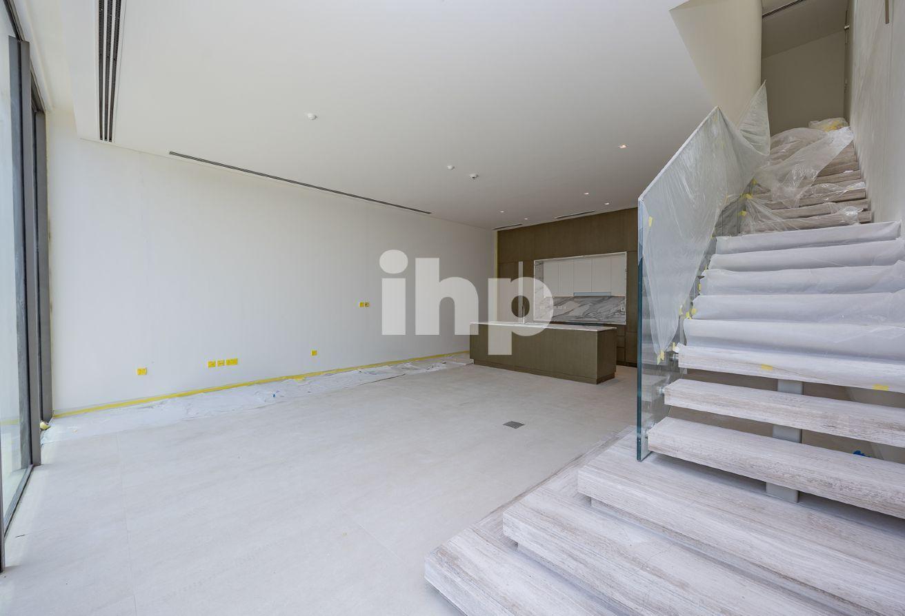 Single row | Spacious | Brand new | G+1 photo 10