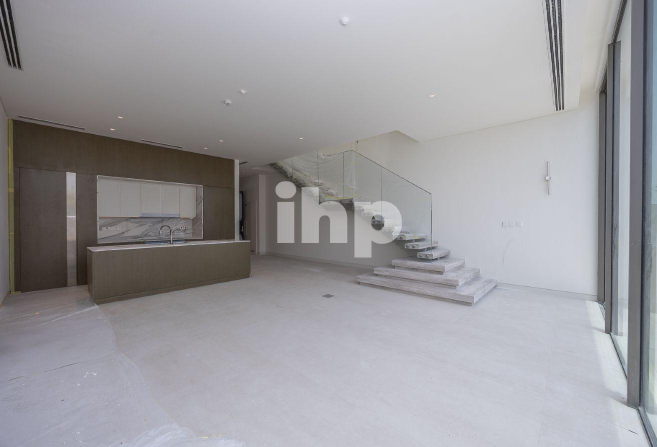 Single row | Spacious | Brand new | G+1 photo 5
