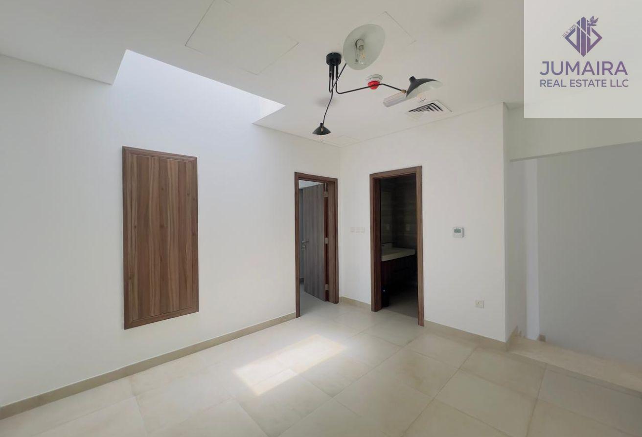 Sun-Filled Well Maintain 2BR TH/Maid RM/Marbella 1