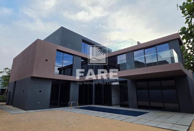 128389211 - Property Main Image