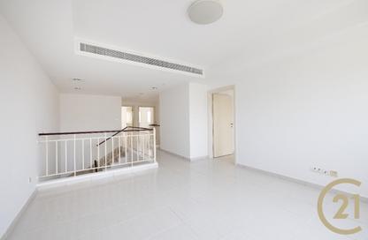 Villa - 3 Bedrooms - 4 Bathrooms for rent in Springs 2 - The Springs - Dubai Villa - 3 Bedrooms - 4 Bathrooms for rent in Springs 2 - The Springs - Dubai
