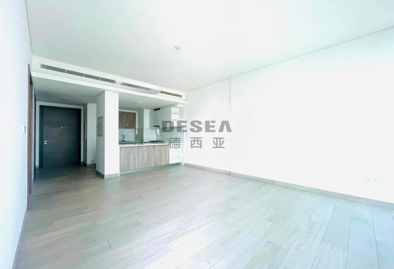 Creek & Downtown View | Modern Layout | Vacant photo 7