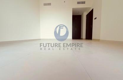Apartment - 1 - 2 for rent in Dhana 1 - Jumeirah Garden City - Al Satwa - Dubai