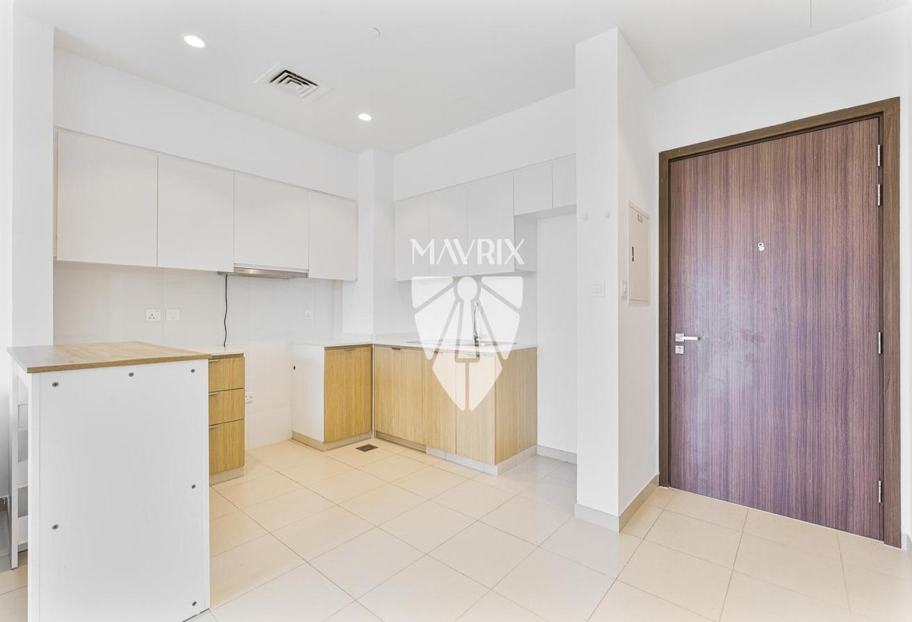 Chiller Free | Ready to Move In | Golf Park View photo 9