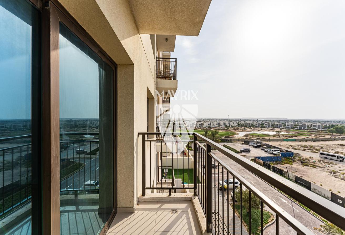 Chiller Free | Ready to Move In | Golf Park View photo 5