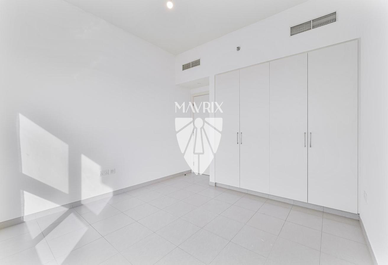 Chiller Free | Ready to Move In | Golf Park View photo 12
