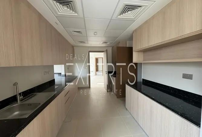 162802107 - Property Image 3