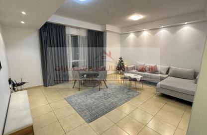 Apartment - 1 Bedroom - 2 Bathrooms for rent in Beach Tower 1 - Al Khan Lagoon - Al Khan - Sharjah