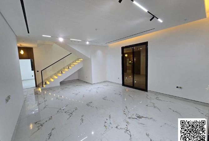 114596972 - Property Image 3