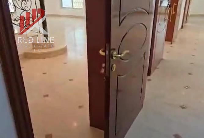 128814137 - Property Image 3