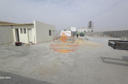 أرض - استوديو للايجار في مبني علي موسى - الصجعة الصناعية - الصجعة - الشارقة