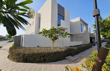 فيلا - 5 غرف نوم - 6 حمامات للبيع في الزاهية 2 - الزاهية - تجارية مويلح - الشارقة