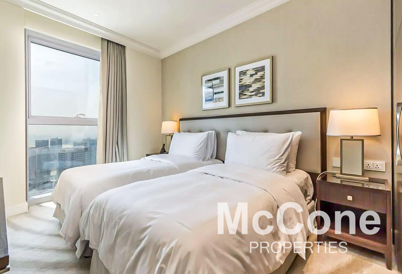 Vacant Now | Furnished | Burj Khalifa View photo 8