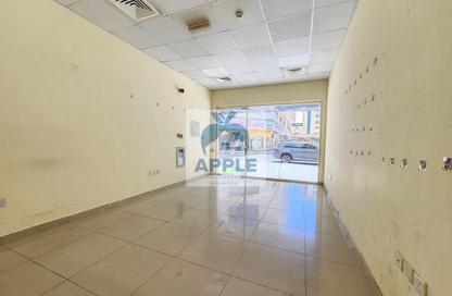 Shop - Studio - 1 Bathroom for rent in Muwaileh 3 Building - Muwaileh - Sharjah