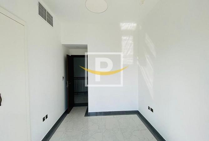 68665980 - Property Image 3