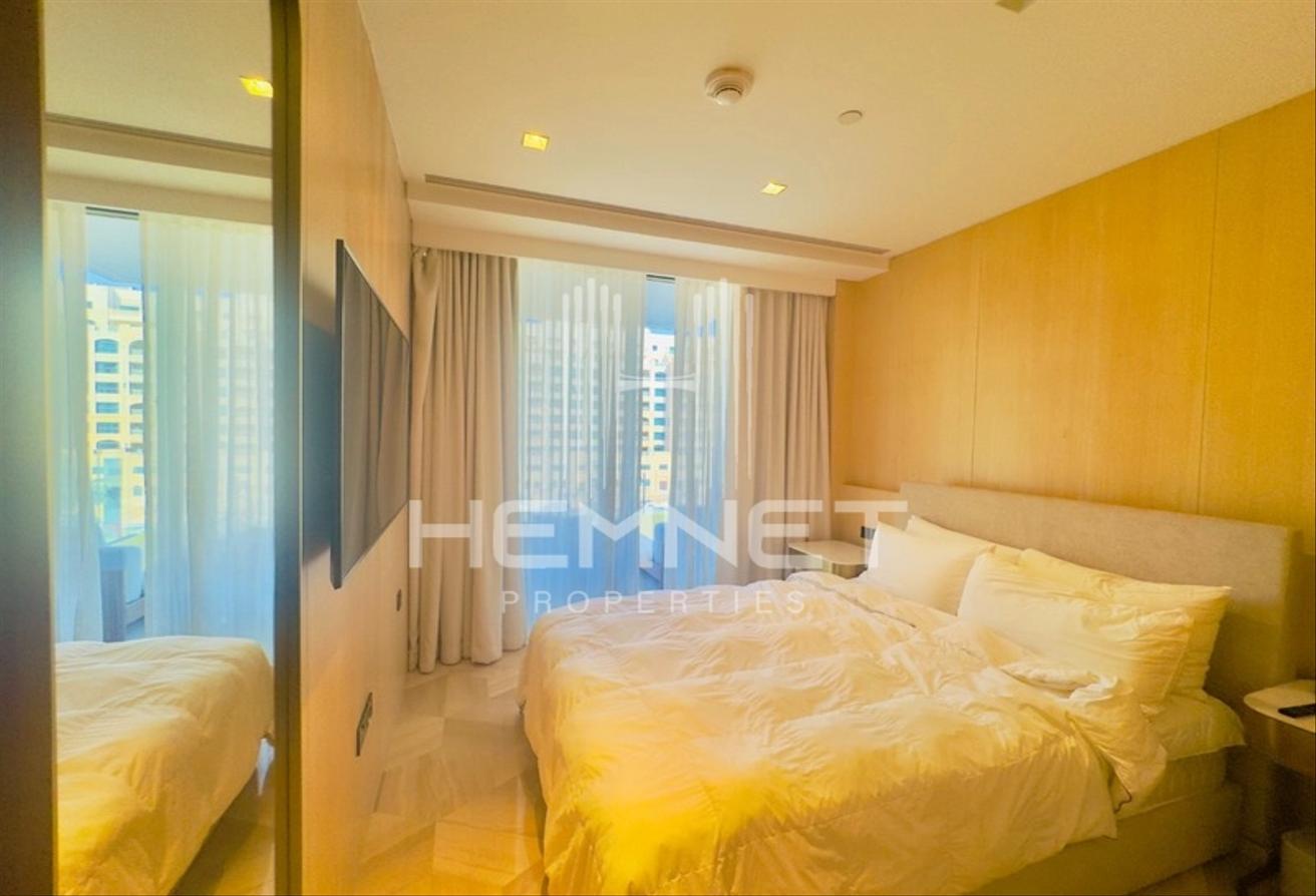 Luxurious Unit | Fully Furnished and Upgraded photo 5