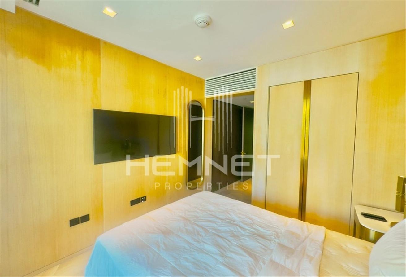 Luxurious Unit | Fully Furnished and Upgraded photo 19