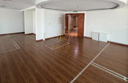 Office Space - Studio - 1 Bathroom for rent in Fairmont Hotel - Sheikh Zayed Road - Dubai Office Space - Studio - 1 Bathroom for rent in Fairmont Hotel - Sheikh Zayed Road - Dubai
