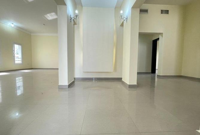 56957452 - Property Image 3