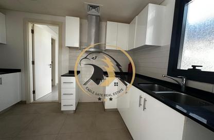 Townhouse - 3 - 4 for rent in Nasma Residence - Al Tai - Sharjah