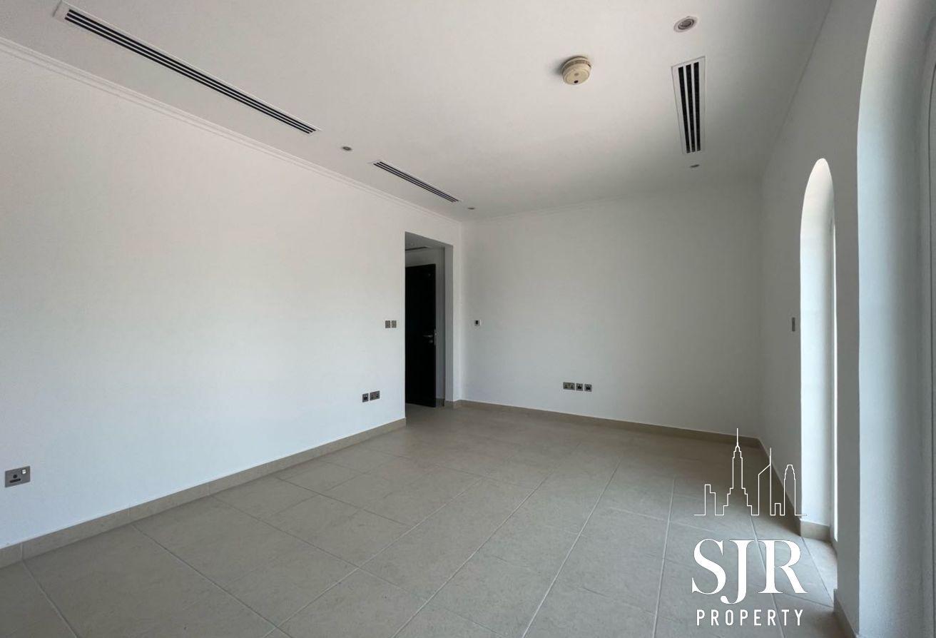 Large Plot | Quite Area | Vacant Now photo 6