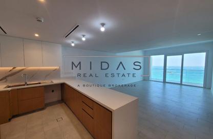 Apartment - 2 - 3 for rent in La Vie - Jumeirah Beach Residence - Dubai