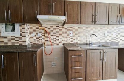 Apartment - Studio - 1 for rent in Al Waleed 5 Building - Al Karama - Bur Dubai - Dubai
